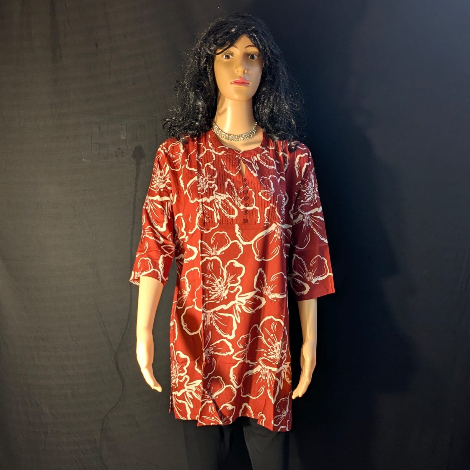 Trendy Red Floral Short Kurti for Women – Perfect with Jeans