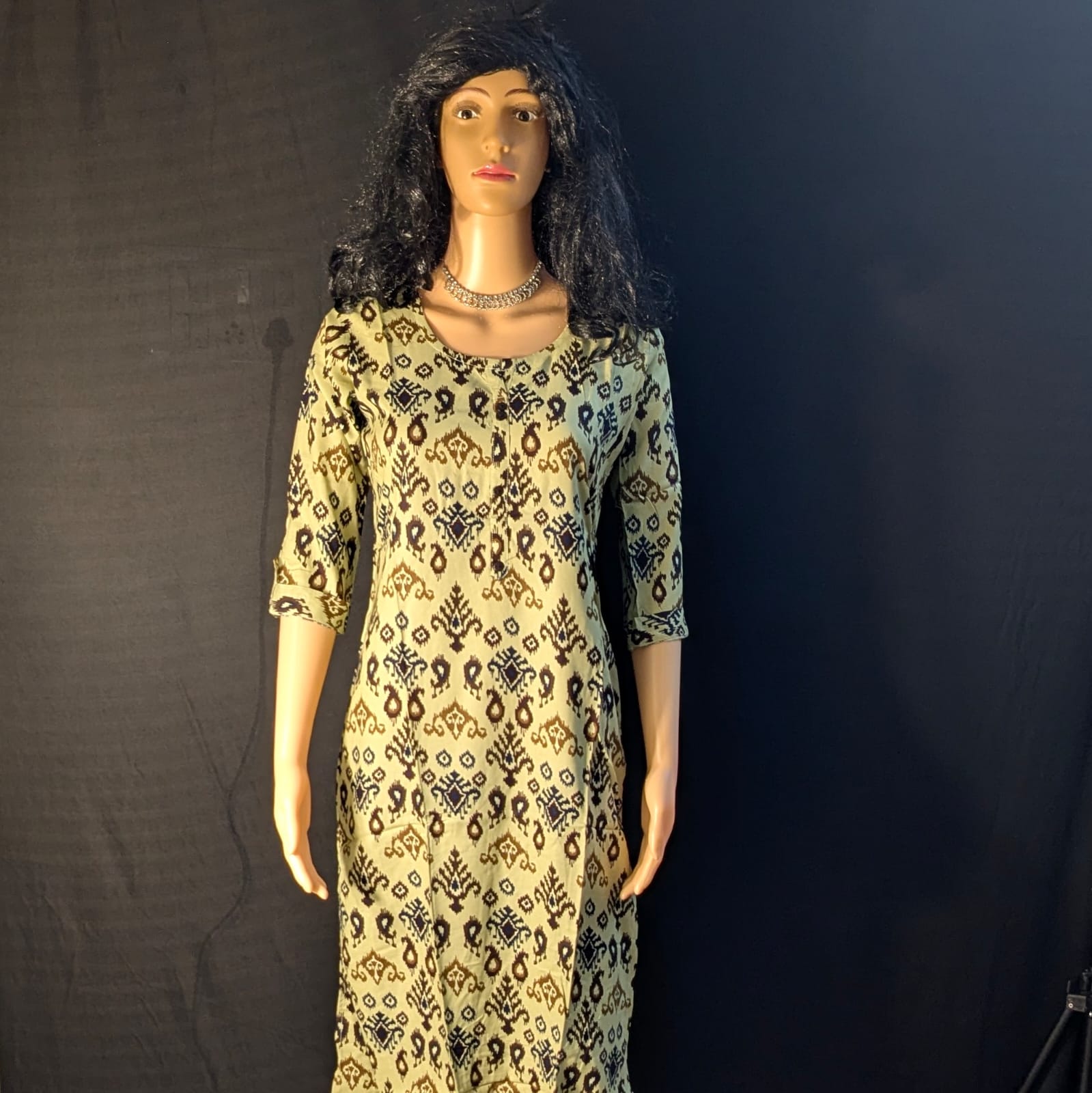 Elegant Light Green Straight Cut Capsule Kurti for Women