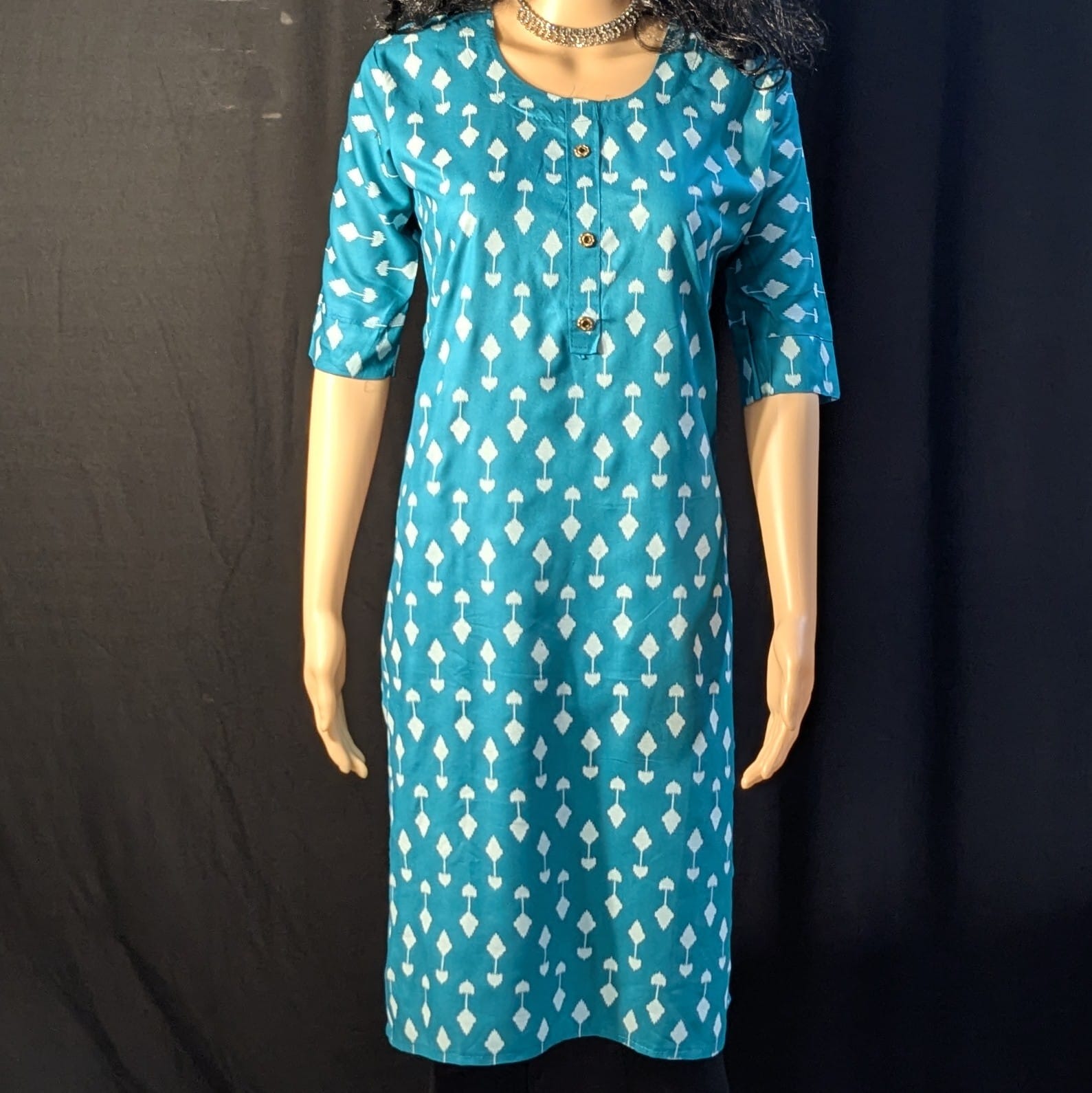 Bluish Green Straight-Cut Kurti with Printed Design & 3/4 Sleeves
